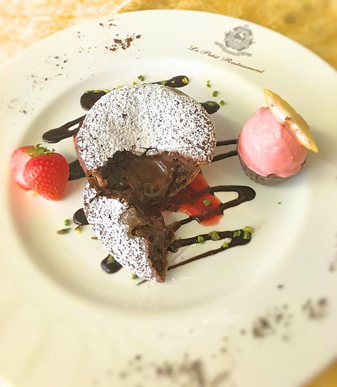 Hostellerie Du Cheval Blanc Aosta Ngoại thất bức ảnh