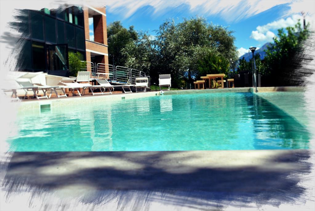 Hostellerie Du Cheval Blanc Aosta Ngoại thất bức ảnh