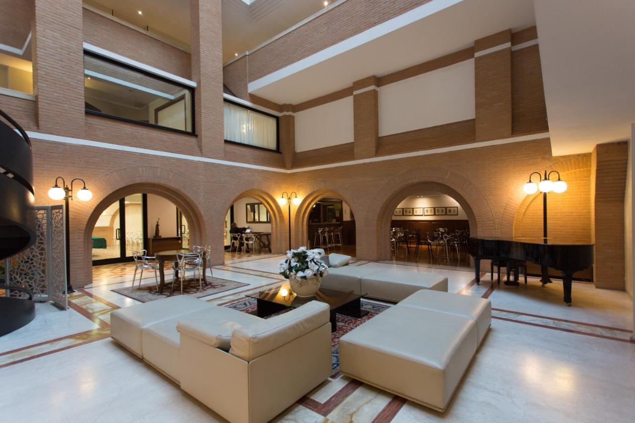 Hostellerie Du Cheval Blanc Aosta Ngoại thất bức ảnh