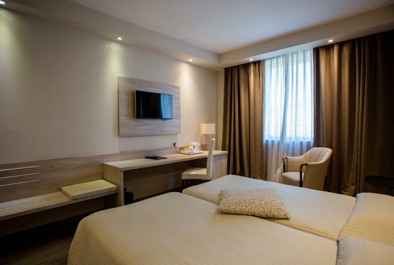 Hostellerie Du Cheval Blanc Aosta Ngoại thất bức ảnh